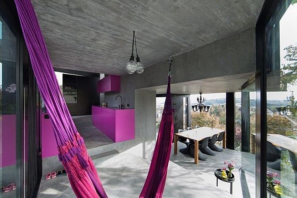 Casa geométrica y de hormigón