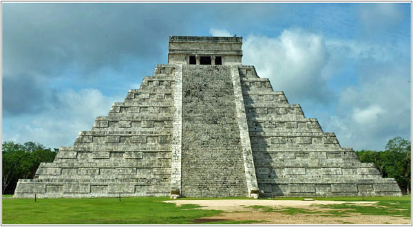 Encuentran sistema hidráulico en pirámide Maya