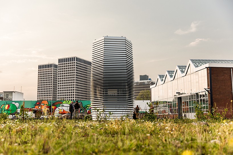 Arquitecto asegura limpiar el aire de China y CDMX
